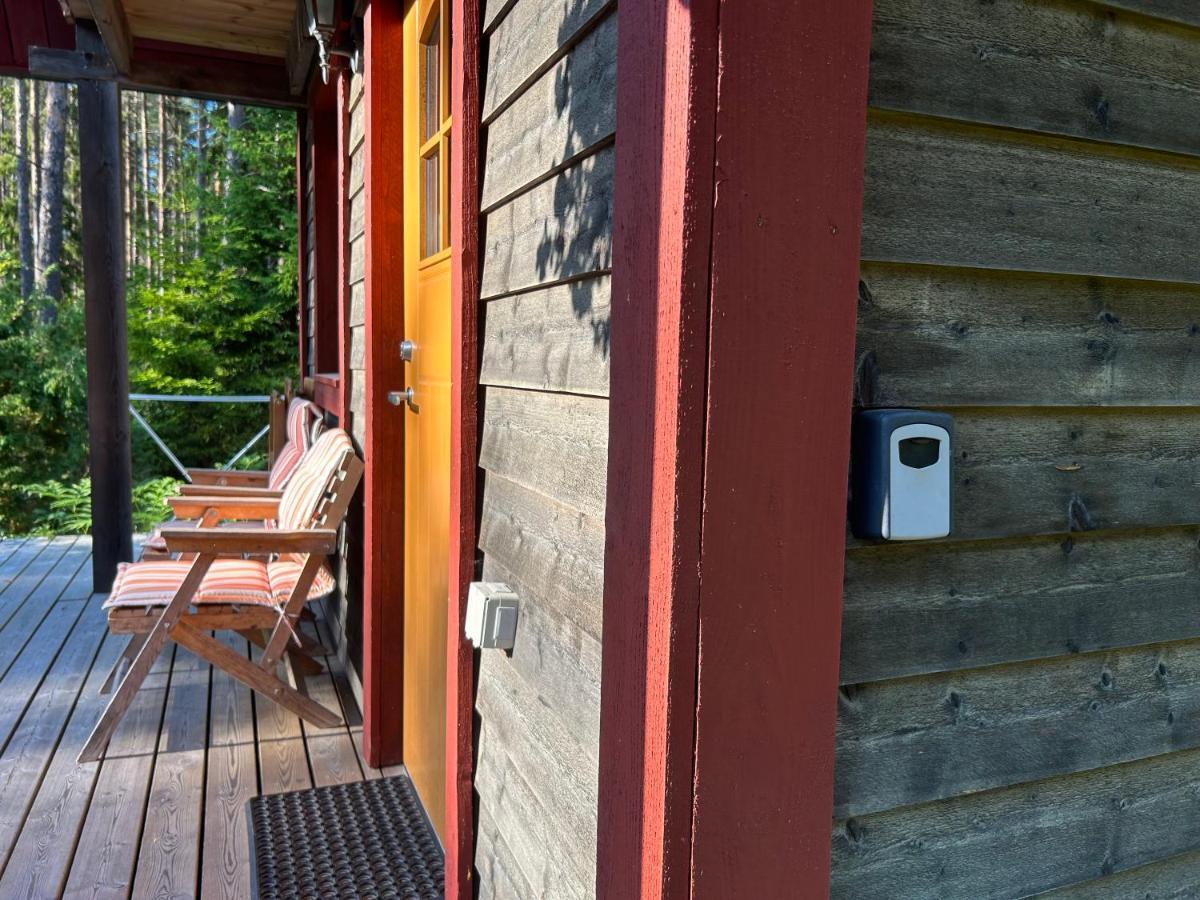 Veela Metsamaja Villa Noarootsi Exteriör bild