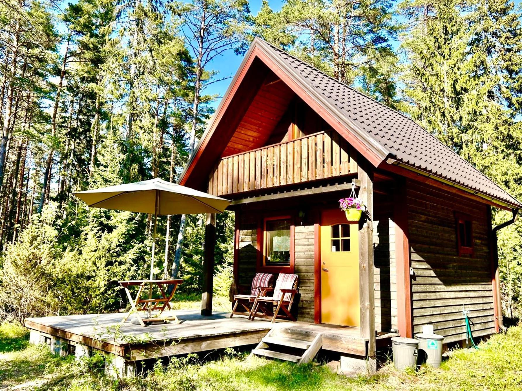 Veela Metsamaja Villa Noarootsi Exteriör bild